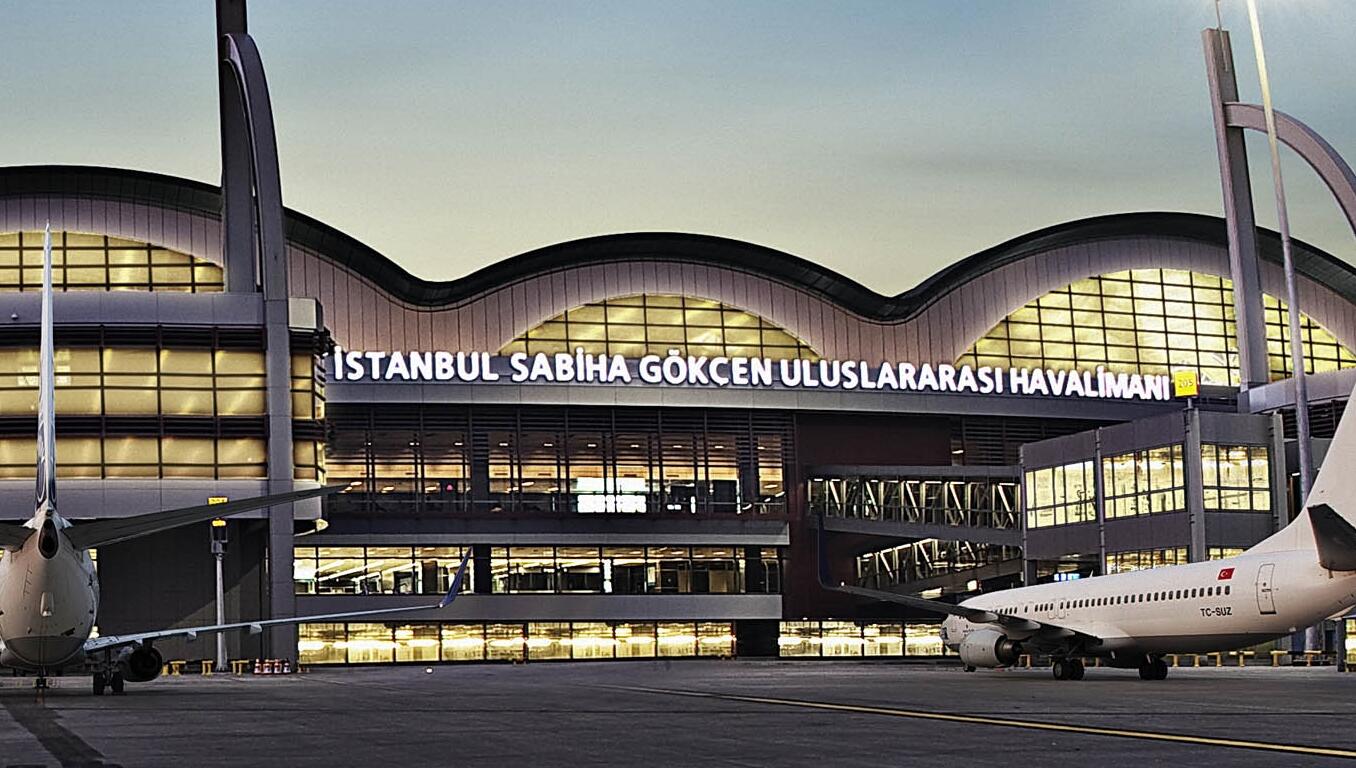 Istanbul Airport : SAW Airport Private Transfer with Welcome Board (Not valid for single person)